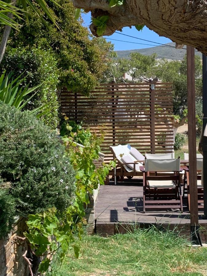 Beach House Set In A Beautiful Bay Karystos  Exterior photo