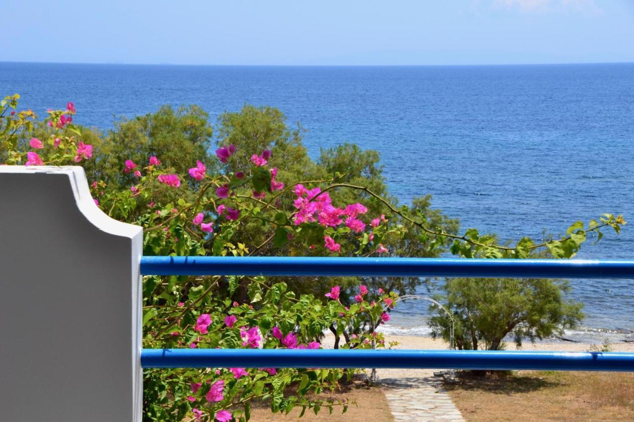 Beach House Set In A Beautiful Bay Karystos  Exterior photo