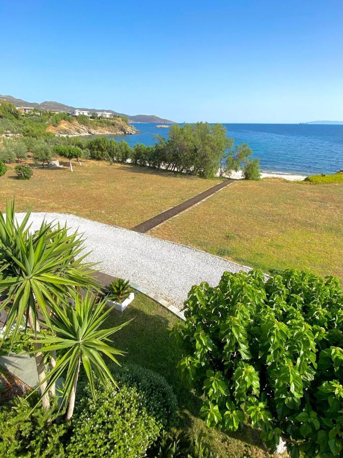 Beach House Set In A Beautiful Bay Karystos  Exterior photo