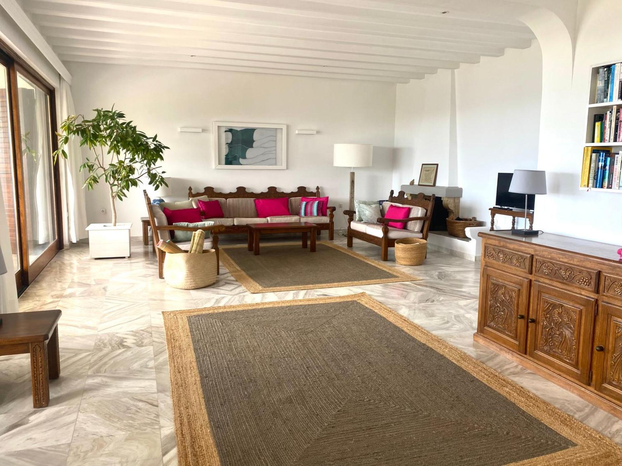 Beach House Set In A Beautiful Bay Karystos  Exterior photo